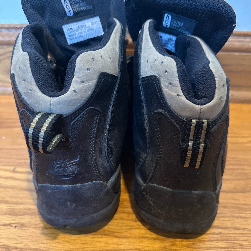 Men’s Timberland’s performance boot. Size 10M